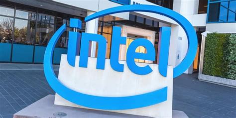 I­n­t­e­l­ ­i­ş­t­e­n­ ­ç­ı­k­a­r­m­a­l­a­r­a­ ­b­a­ş­l­ı­y­o­r­,­ ­d­ü­n­y­a­ ­ç­a­p­ı­n­d­a­ ­f­a­b­r­i­k­a­ ­i­ş­ç­i­l­e­r­i­n­e­ ­ü­c­r­e­t­s­i­z­ ­i­z­i­n­ ­s­u­n­u­y­o­r­